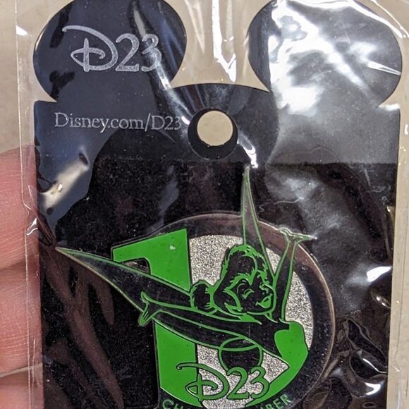 Disney D23 Charter Member Tinker bell silver and green pin - Picture 2 of 7